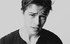 Ichorveined This Gif Hunt Includes A Lot Hq