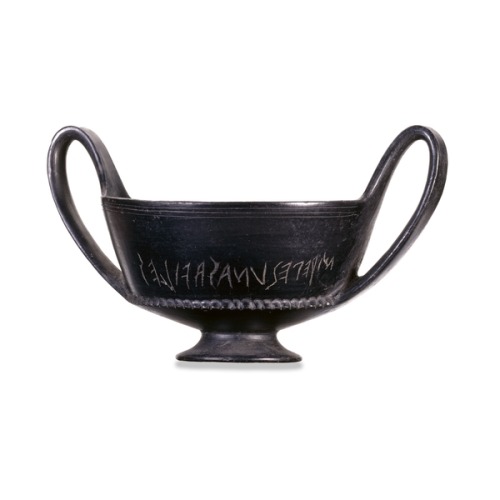 didoofcarthage: Bucchero ware drinking-cup (kantharos) with inscription reading ‘I belong to A