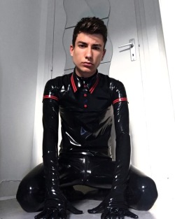 rubberax:Can you put a collar around my neck