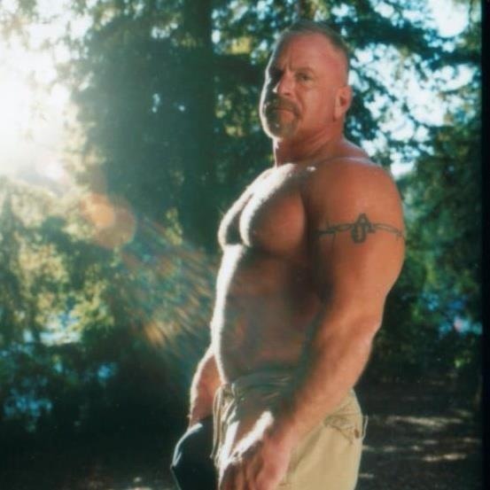 fhabhotdamncobs:  gymbear:  Tony Murdock  ♂♂