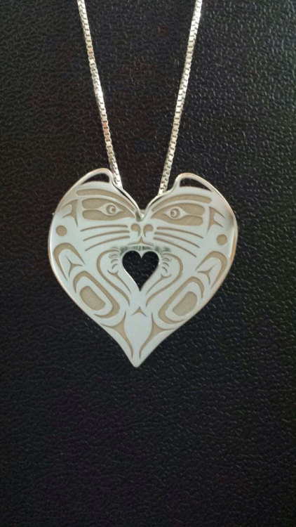 fyeahindigenousfashion: cat heart necklace, Travis Neel Studio (Kwakiutl)
