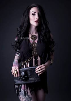 gothicandamazing:    Singer/Model/Edit: EleinePhoto: