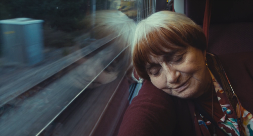 365filmsbyauroranocte:Agnès Varda in Visages villages (Agnès Varda & JR, 2017)