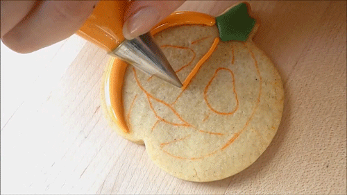 pastabaek:    Jack o’lantern cookies! ✿   