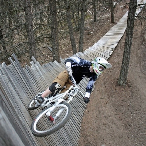 shopsuperbike:  Perfect wallride. Visit my web site superbike.nethouse.ua #trek #downhill #dh #freer