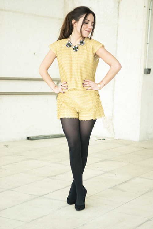 (via Peeptoes: MBFWM: Teresa Helbig on gold)