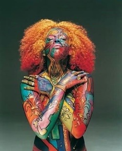 70sbestblackalbums:  1999 KELIS “Kaleidoscope”  http://youtu.be/jHYFgP4Btrc