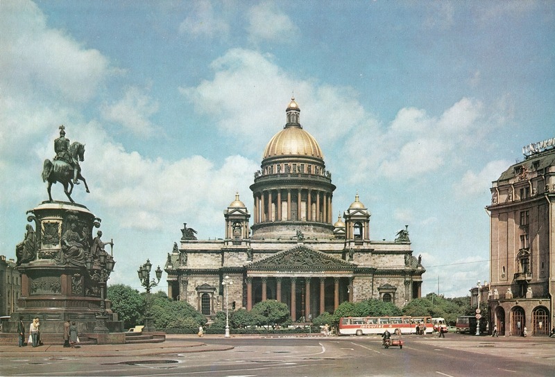 archatlas:  Postcards of Leningrad in the 1980s