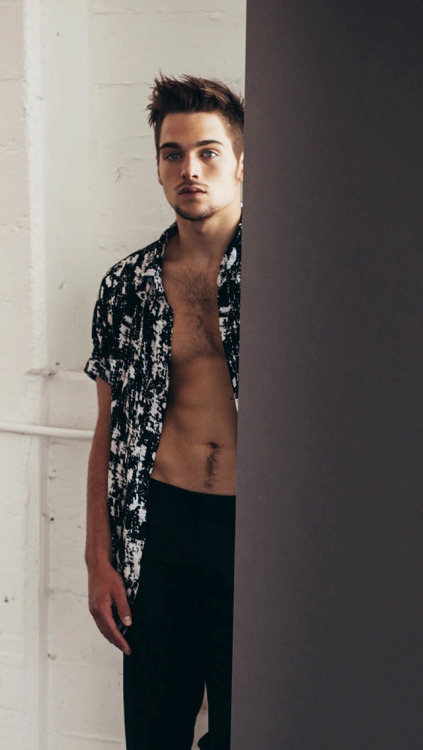 Porn dsprayberrybrasil:  Dylan para a Bello Magazine. photos