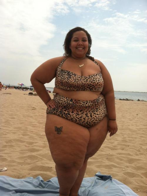 planetofthickbeautifulwomen:  The Sexy and Fabulous Ms HoneyRayne