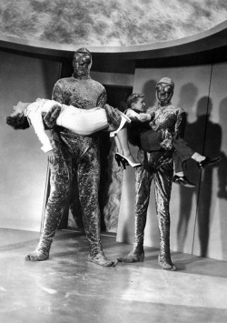 monsterman:  Invaders From Mars (1953) 