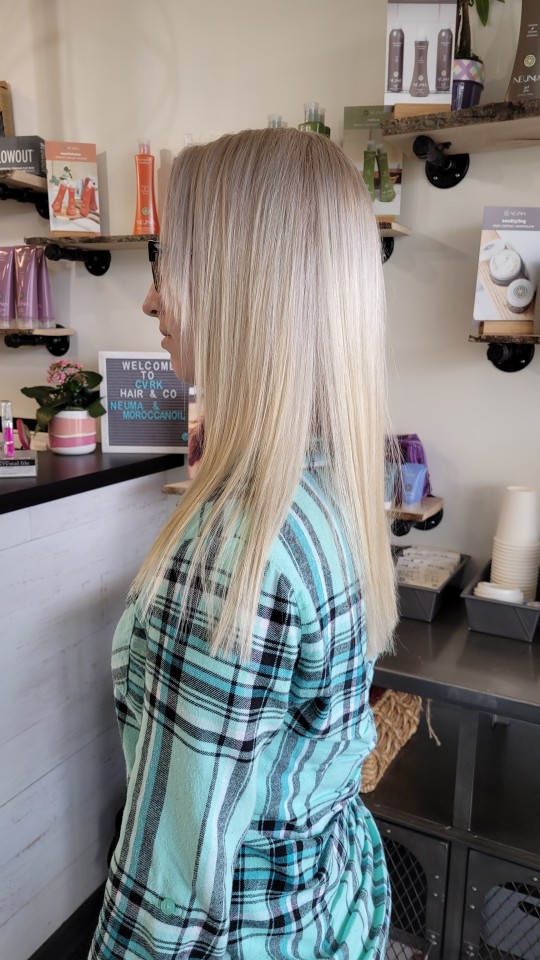 katiiie-lynn:Fresh cut and color with some much needed TLC given to my hair today 🥰💖💇🏼‍♀️This may be the best my color has ever looked 😍 My gorgeous girl 😍😍🥰
