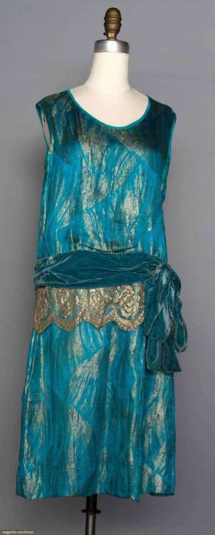 sydneyflapper: Turquoise 1920s dress sold by August Auctions