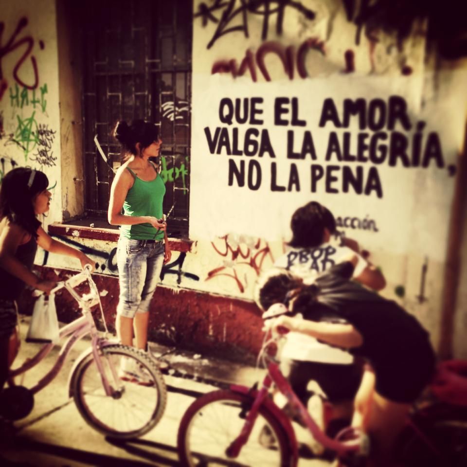 learning-to-fly-in-the-water:  Acción poética en chile!