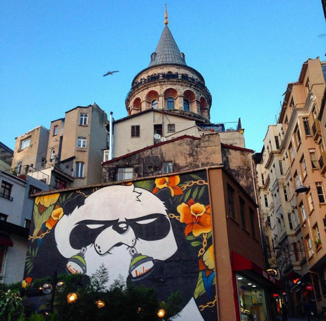 Güzel İstanbulum #art#street#graffiti#graffittiart#grafflife#fk#istanbul#galata tower