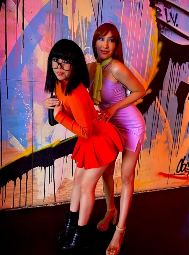 Velma And Daphnie 2024