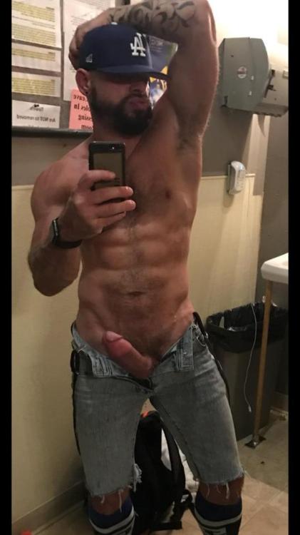 juicygaymonstercocks:  CRAIGSLIST for GAY HOOKUPS No restrictions. Pure filth! > VIEW PICS   Join us on Twitter and Reddit and add us on Snapchat for more uncensored GAY PORN. 