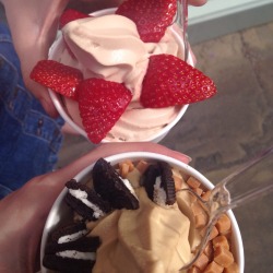 avocloudo:  frozen yogurt kinda day         