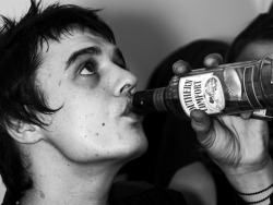 amused-itself-to-death:   PETE DOHERTY 1
