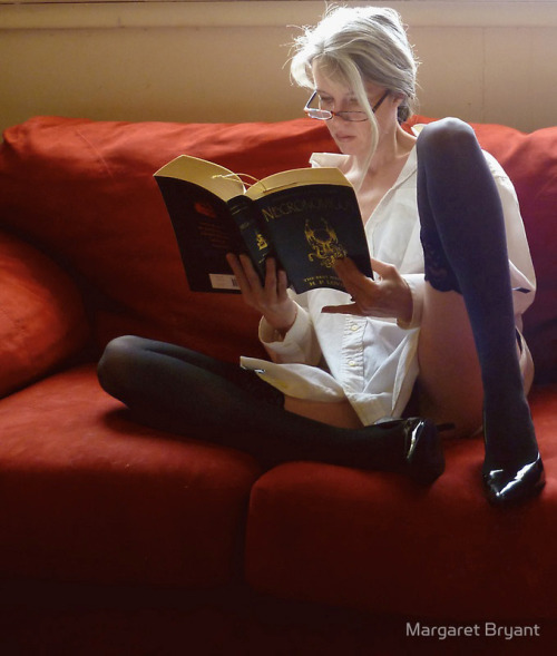 bibliotecaerotica:  Que bonitos los libros… 