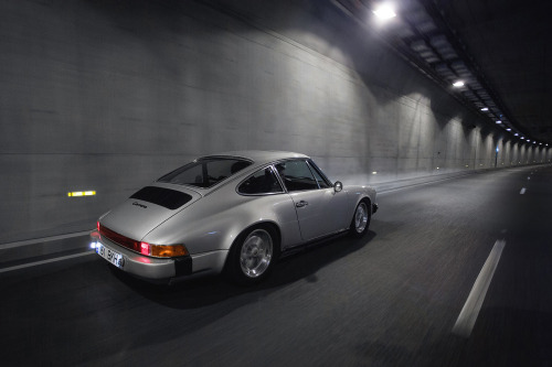 sharonov:  1985 Porsche 911 3.2  porn pictures