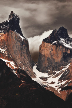 wnderlst:  Torres del Paine, Chile | Luis Davilla 