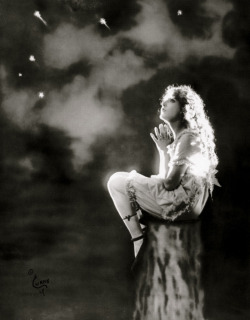 back-then:  Mary Pickford