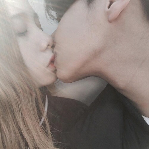 Featured image of post View 9 Korean Ulzzang Couple Kissing