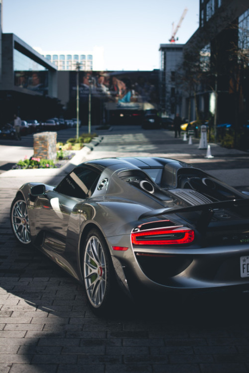 visualattraction:  Porsche 918 Spyder | zaubererr ©