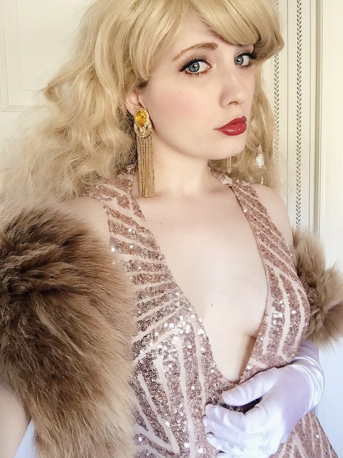 jennifersometimes:dangerouslycleverflower: raven-mistress:pastelbat: Went to a Gatsby themed birthda