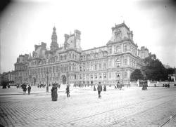 Feuille-D-Automne:  Hôtel De Ville De Paris Par Les Frères Séeberger , Entre 1901