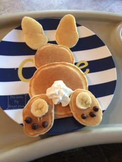 daddys-loving-touch:  Little breakfast for a little girl. 