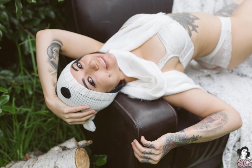 sglovexxx:  SG Hopeful Jaskola in Polar Bear