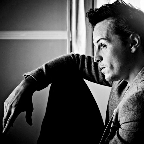 sinnermoriarty:endless list of andrew scott edits → [14/∞]