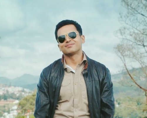 Vaan Varuvaan, Kaatru Veliyidai 2017