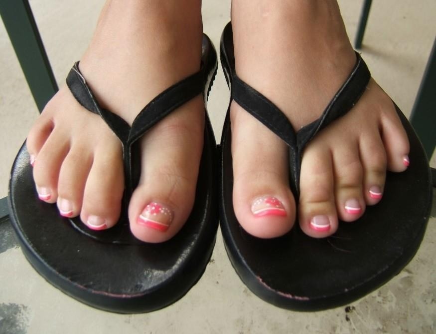 femalefootking213:  Sexy