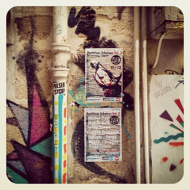 ☆☆☆ Reportage en images à #Paris ☆☆☆
#flop #paristonkarmagazine #art #stickers #streetart #graffiti #writer #artistes #stencil #painting #art #urban #mur #wall #france #tag #throwup #drawings #vandale #vandalism #hiphop