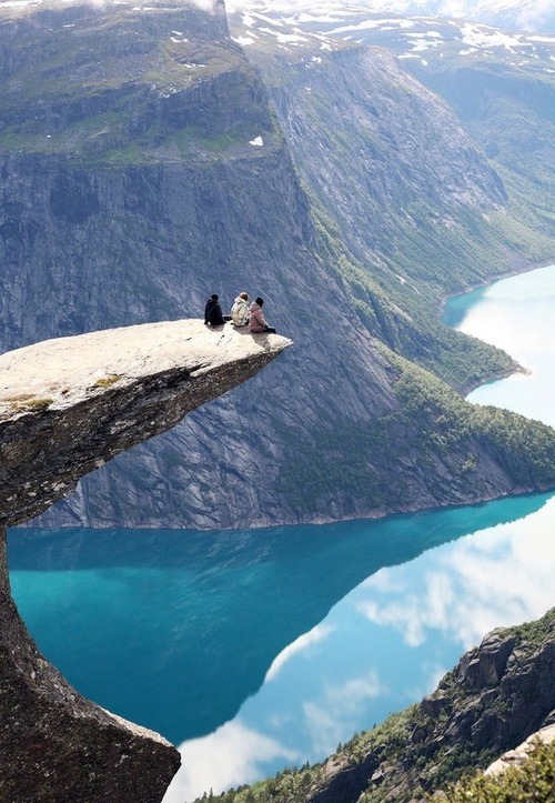 eartheld:  mostly nature