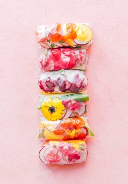 yummyinmytumbly: Edible Flower Spring Rolls