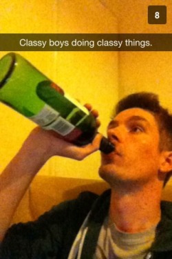 clam-crab-cockle-cowrie:  raikun23:  My well classy best friend, everyone.  Wot u chattn I iz well classy and if you don’t believe me I’mma glass you blud.