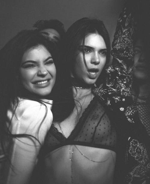 Kendall Jenner flashes pierced nipple in sheer bra on a party with her sister Kylie!