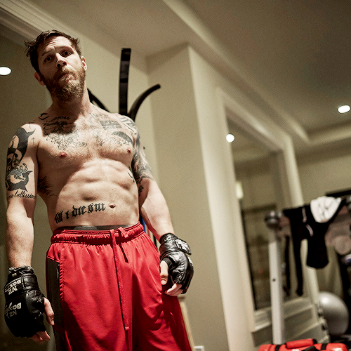 Sex kit-harington: Tom Hardy |  by Greg Williams pictures