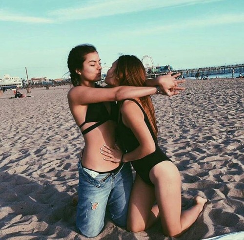 ♀Love Is Love♀