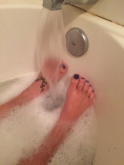 In Love With My Wifes Feet!