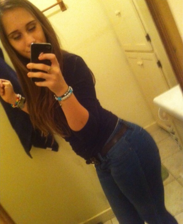 whitecollegegirlwantsbbc:  Jacqueline Kramer from tampa fl   Reblog if you want to