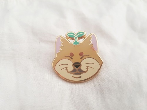 My first enamel pin! Available for adoption on my website in the illustrations “misc” folder http://