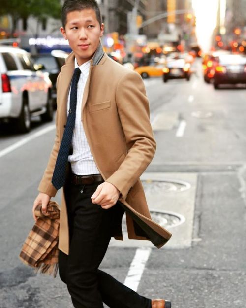 One more for the upcoming overcoat season. Planning on getting a grey one this winter, any thoughts 
