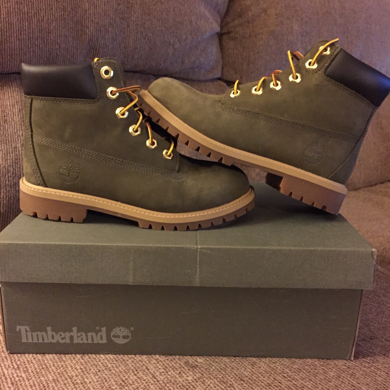 wifiwoe:  http://wifiwoe.tumblr.com | cocvinexfashion