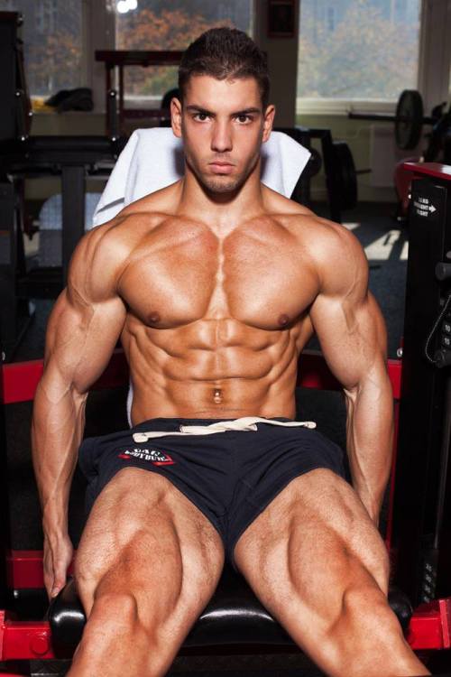 cdnlifter27:  Gal Balint