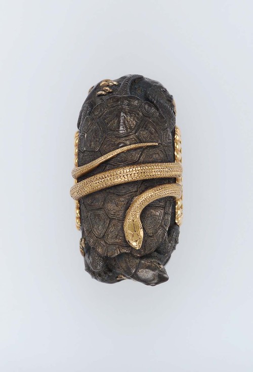 virtual-artifacts: Kurigata with design of snake wound around a tortoise Japanese, Edo Period, mid-1
